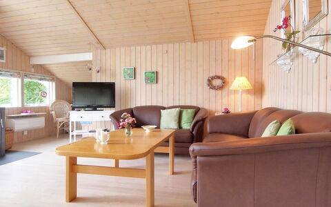Lilia - 900M from the Sea: Hus, Hjem, Tag, Sommerhus, Land Lot, Estate, Stuehus, Landsby, Farm