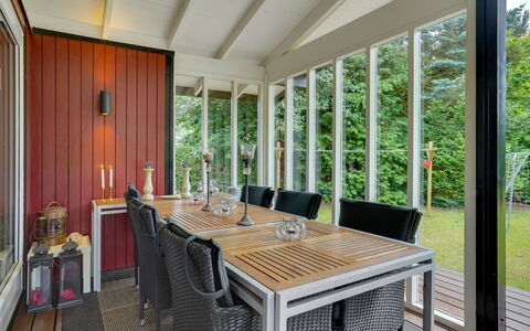 Malwina - 800M from the Sea: Møbel, Træ, Stol, Bord, Indretning, Veranda, Udendørs Møbler, Etage, Loft, Køkken & Spisebord
