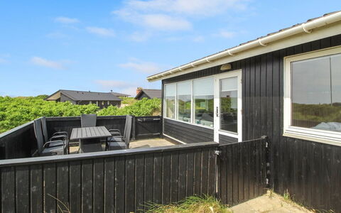 Kris - 200M from the Sea: Plantesamfund, Sollys, Urteagtig Plante, Have, Plantation, Landbrug, Farm