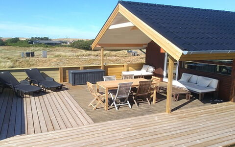 Krak - 1Km from the Sea: Tag, Land Lot, Sommerhus, Hjem, Landdistrikt, Skur, Sidespor, Garden Bygninger, Bjælkehytte, Hytte