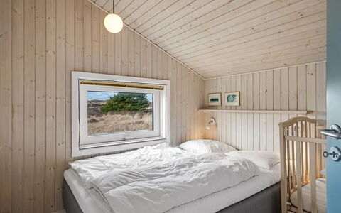 Ferdine - 1.5Km from the Sea: Soveværelse, Træ, Seng, Loft, Sengetøj, Sengetøj, Indretning, Etage, Hjem, Bed Frame