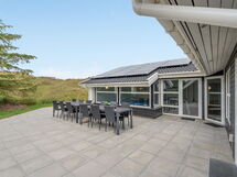 Alli - 800M from the Sea