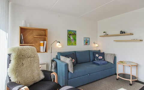 Iliane - 100M from the Sea: Møbel, Indretning, Væg, Gulvbelægning, Etage, Træ, Couch, Værelse, Stue, Loft