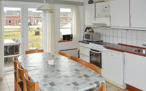 Silja - 2.3Km from the Sea: Tag, Land Lot, Sommerhus, Hjem, Landdistrikt, Skur, Sidespor, Garden Bygninger, Bjælkehytte, Hytte