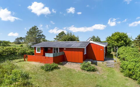 Winald - 500M from the Sea: Græs, Hus, Tag, Hjem, Sommerhus, Busk, Land Lot, Landdistrikt, Stuehus, Bunddække