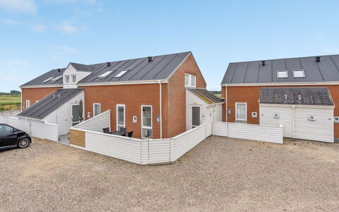 Anke - 500M from the Sea: Træ, Bejdse, Planke, Hårdttræ, Sommerhus, Dæk, Sidespor, Skygge, Trægulve, Garden Bygninger