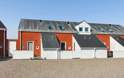 Maarit - 2.3Km from the Sea