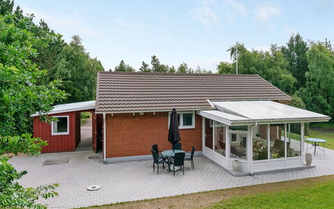 Gwen - 2.7Km from the Sea