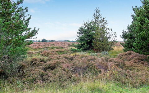Dorti - 3Km from the Sea: Busk, Urban Design, Bunddække, Mursten, Lejlighed, Estate, Murværk, Altan, Landscaping