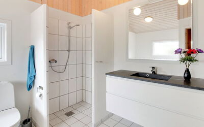 Ottar - 400M from the Sea