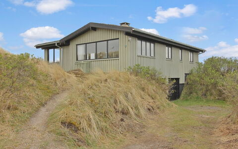 Lykke - 800M from the Sea: Hus, Tag, Hjem, Sommerhus, Estate, Stuehus, Villa, Veranda, Sidespor