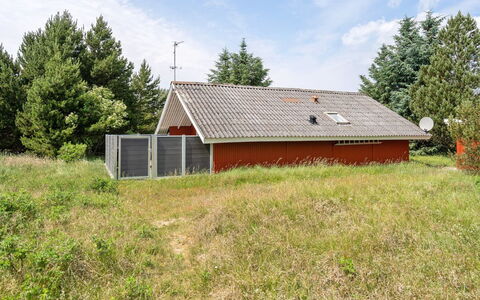 Egbert - 900M from the Sea: Hus, Tag, Hjem, Sommerhus, Skur, Garden Bygninger, Sidespor, Gård, Bjælkehytte, Hytte