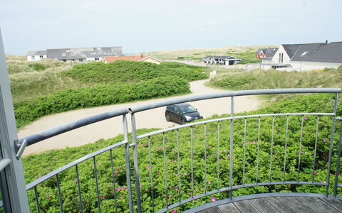Karla - 100M from the Sea: Sommerhus, Skur, Hytte, Stuehus, Prærie, Hytte, Lade, Bjælkehytte, Garden Bygninger