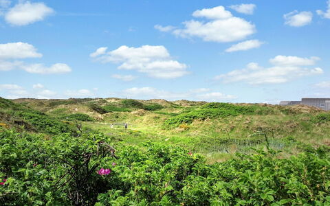 Karla - 100M from the Sea: Sommerhus, Skur, Hytte, Stuehus, Prærie, Hytte, Lade, Bjælkehytte, Garden Bygninger