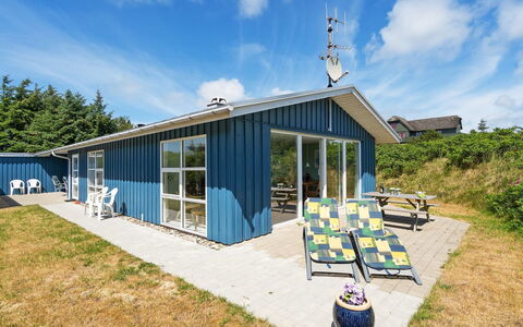 Sigfride - 500M from the Sea: Sommerhus, Skur, Hytte, Stuehus, Prærie, Hytte, Lade, Bjælkehytte, Garden Bygninger