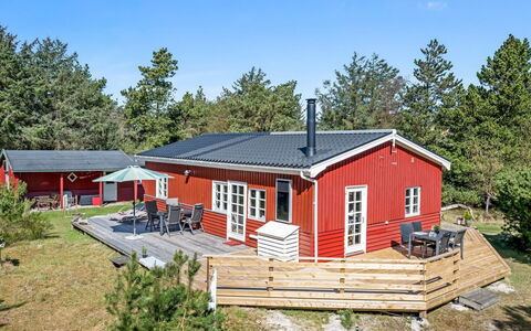 Ruven - 500M from the Sea: Tag, Land Lot, Sommerhus, Hjem, Landdistrikt, Skur, Sidespor, Garden Bygninger, Bjælkehytte, Hytte