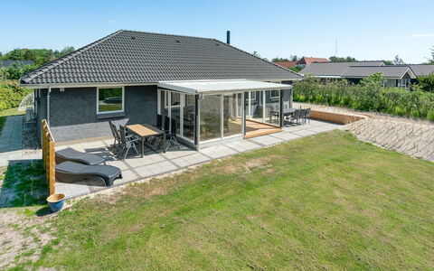 Sunna - 500M from the Sea: Hus, Tag, Hjem, Sommerhus, Skur, Garden Bygninger, Sidespor, Gård, Bjælkehytte, Hytte