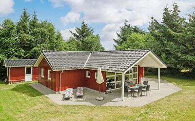 Gundel - 400M from the Sea