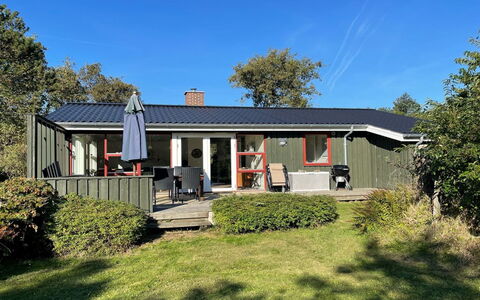 Ridvan - 500M from the Sea: Hus, Tag, Hjem, Sommerhus, Skur, Garden Bygninger, Sidespor, Gård, Bjælkehytte, Hytte