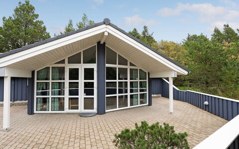 Guththorm - 600M from the Sea: Sommerhus, Have, Sidespor, Garden Bygninger, Skygge, Gård, Backyard, Lawn, Stuehus, Landscaping