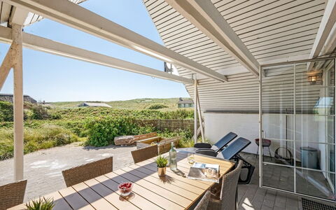 Klimentina - 150M from the Sea: Plantesamfund, Sollys, Urteagtig Plante, Have, Plantation, Landbrug, Farm