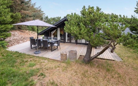 Sidse - 400M from the Sea: Græs, Hus, Tag, Hjem, Sommerhus, Busk, Land Lot, Landdistrikt, Stuehus, Bunddække