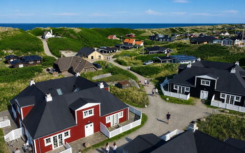 Jannike - 100M from the Sea: Landskab, Tag, Sommerhus, Landsby, Hytte