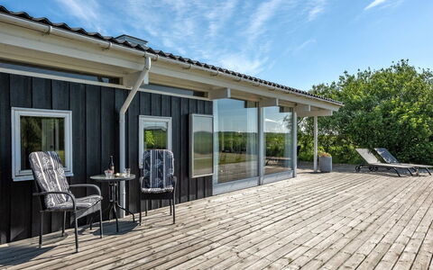 Anund - 1.4Km from the Sea: Hus, Tag, Hjem, Sommerhus, Estate, Stuehus, Villa, Veranda, Sidespor