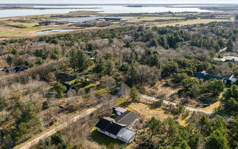 Mirva - 800M to the Fjord: Fugleperspektiv, Luftfotografering, Landskab, Almindeligt, Land Lot, Chaparral, Plantation, Forstad, Landsby, Estate