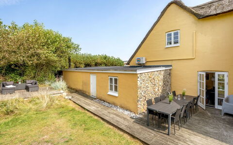 Urte - from the Sea: Hus, Tag, Hjem, Sommerhus, Skur, Garden Bygninger, Sidespor, Gård, Bjælkehytte, Hytte