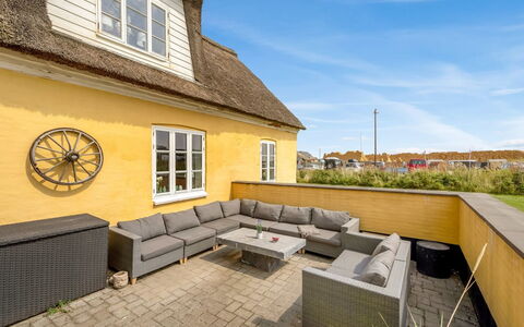 Urte - from the Sea: Hus, Tag, Hjem, Sommerhus, Skur, Garden Bygninger, Sidespor, Gård, Bjælkehytte, Hytte