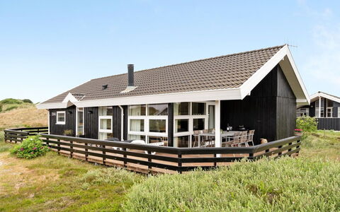 Fejzo - 700M to the Fjord: Græs, Hus, Tag, Sommerhus, Hjem, Busk, Stuehus, Land Lot, Landdistrikt