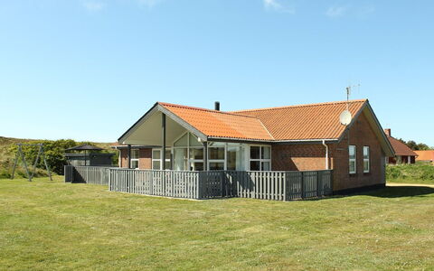 Gottfreda - 330M to the Fjord: Græs, Hus, Hjem, Tag, Sommerhus, Boligområde, Almindeligt, Landdistrikt, Land Lot, Veranda