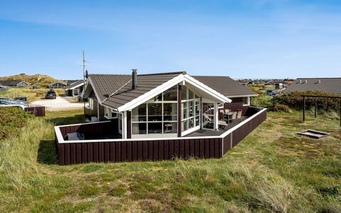Thrugot - from the Sea: Busk, Urban Design, Bunddække, Mursten, Lejlighed, Estate, Murværk, Altan, Landscaping