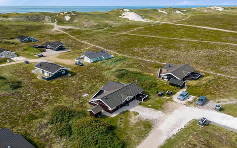 Thrugot - from the Sea: Busk, Urban Design, Bunddække, Mursten, Lejlighed, Estate, Murværk, Altan, Landscaping