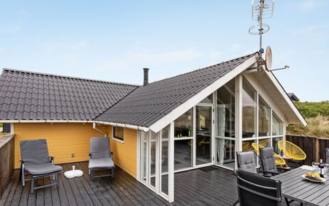 Velena - from the Sea: Hus, Tag, Hjem, Sommerhus, Skur, Garden Bygninger, Sidespor, Gård, Bjælkehytte, Hytte
