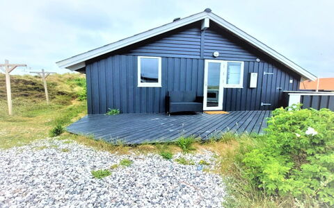 Clara - 500M from the Sea: Hus, Tag, Hjem, Sommerhus, Skur, Garden Bygninger, Sidespor, Gård, Bjælkehytte, Hytte