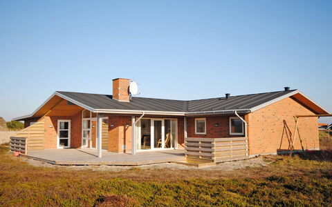 Sorella - 800M from the Sea: Hus, Tag, Hjem, Sommerhus, Skur, Garden Bygninger, Sidespor, Gård, Bjælkehytte, Hytte
