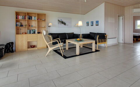 Sorella - 800M from the Sea: Hus, Tag, Hjem, Sommerhus, Skur, Garden Bygninger, Sidespor, Gård, Bjælkehytte, Hytte