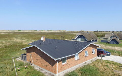 Sorella - 800M from the Sea: Hus, Tag, Hjem, Sommerhus, Skur, Garden Bygninger, Sidespor, Gård, Bjælkehytte, Hytte