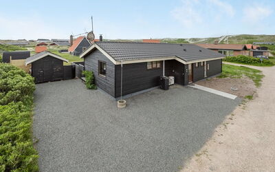 Leleks - 200M from the Sea