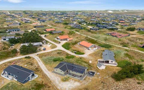 Drifa - 600M from the Sea: Tag, Land Lot, Sommerhus, Hjem, Landdistrikt, Skur, Sidespor, Garden Bygninger, Bjælkehytte, Hytte