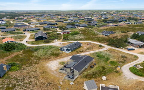 Drifa - 600M from the Sea: Tag, Land Lot, Sommerhus, Hjem, Landdistrikt, Skur, Sidespor, Garden Bygninger, Bjælkehytte, Hytte