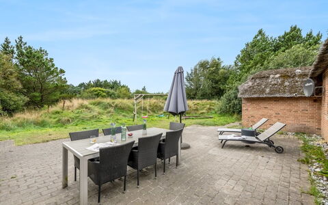 Hedi - 900M from the Sea: Hus, Tag, Hjem, Sommerhus, Skur, Garden Bygninger, Sidespor, Gård, Bjælkehytte, Hytte