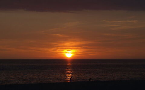 Agga - 200M from the Sea: Himmel, Sol, Horisont, Vandressourcer, Afterglow, Solnedgang, Orange, Skumring, Gul
