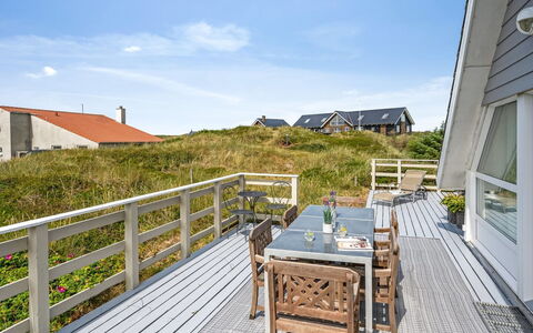 Agga - 200M from the Sea: Plantesamfund, Sollys, Urteagtig Plante, Have, Plantation, Landbrug, Farm