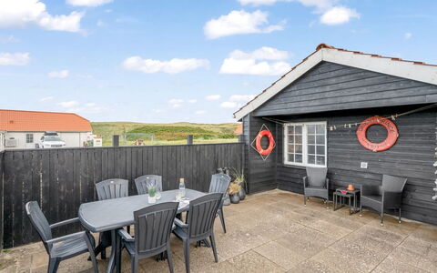 Dietlinde - 100M from the Sea: Hus, Hjem, Tag, Sommerhus, Land Lot, Estate, Stuehus, Landsby, Farm