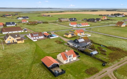 Dietlinde - 100M from the Sea: Hus, Hjem, Tag, Sommerhus, Land Lot, Estate, Stuehus, Landsby, Farm