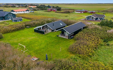 Kamile - 400M from the Sea: Sommerhus, Skur, Hytte, Stuehus, Prærie, Hytte, Lade, Bjælkehytte, Garden Bygninger
