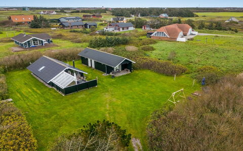 Kamile - 400M from the Sea: Sommerhus, Skur, Hytte, Stuehus, Prærie, Hytte, Lade, Bjælkehytte, Garden Bygninger